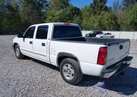 2005 Chevrolet Silverado 1500 Ls z USA, uszkodzony, nr VIN 2GCEC13T451334360
